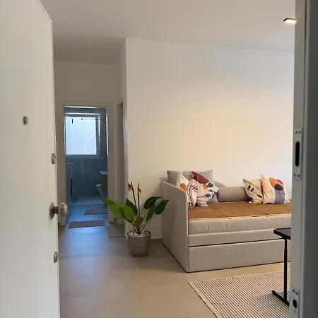 Moonlight Apartment *